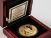ZŁOTY MEDAL W PUDEŁKU Z WIZERUNKIEM ŚW. JANA PAWŁA II