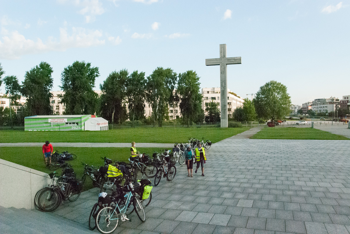 2021-08-10_COB_Swiatynia_Pielgrzymki_Rowerowe_na_Jasna_Gore-800px-7974